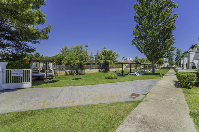 Imagen de los exteriores del Hotel Sea Club Mediterranean Resort. Foto 16