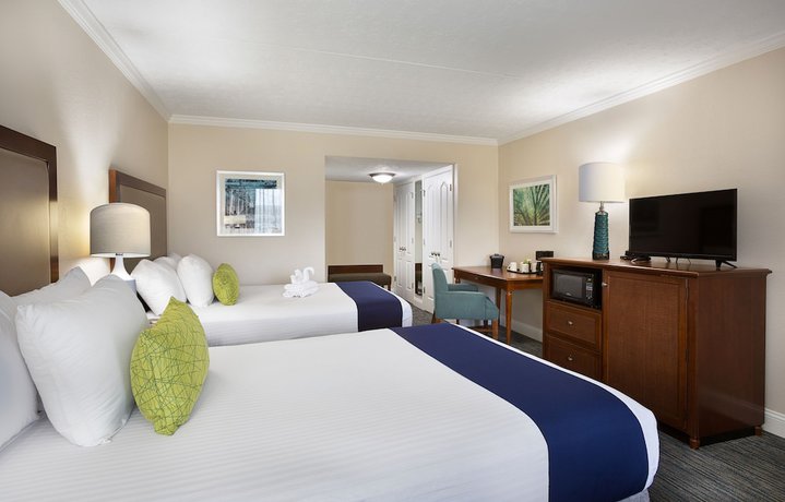 Imagen de la habitación del Hotel Sea Crest Oceanfront Resort. Foto 16