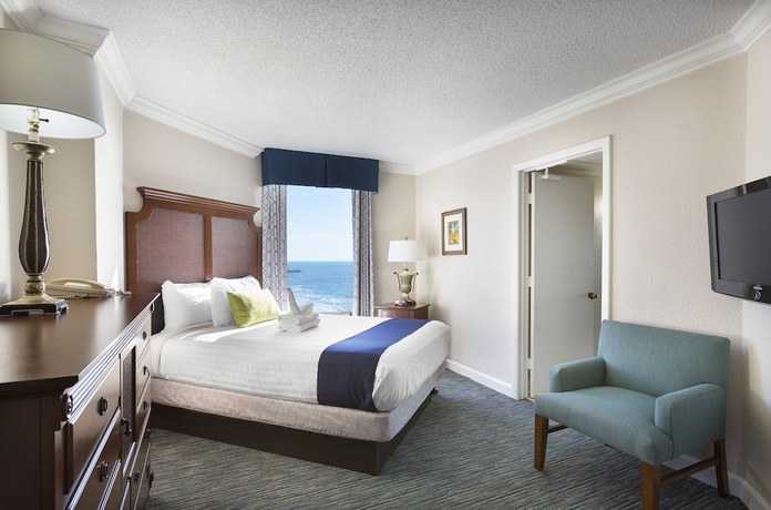 Imagen de la habitación del Hotel Sea Crest Oceanfront Resort. Foto 18