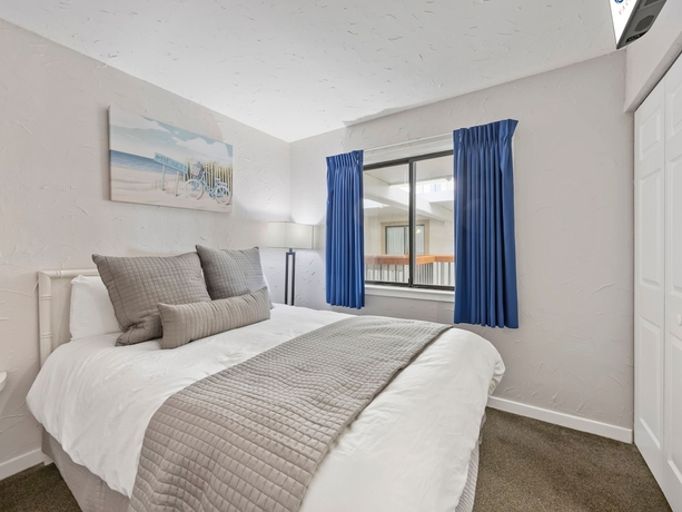 Imagen de la habitación del Hotel Sea Crest Surf and Racquet Club. Foto 5