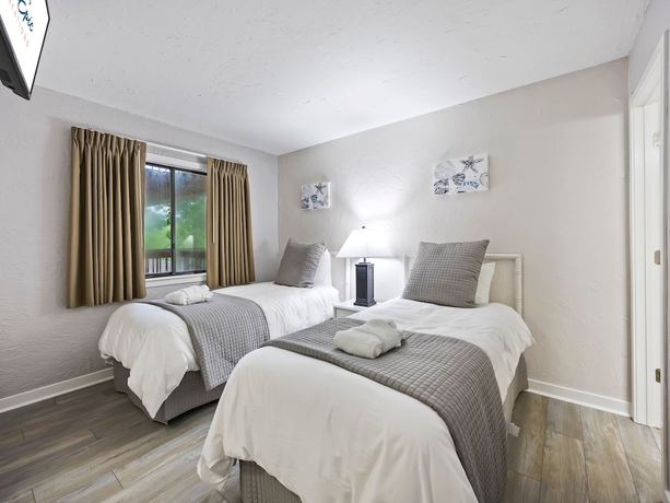 Imagen de la habitación del Hotel Sea Crest Surf and Racquet Club. Foto 7