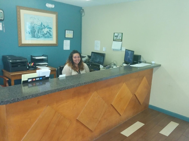 Imagen de los interiores del Hotel Sea Dunes Oceanfront. Foto 16