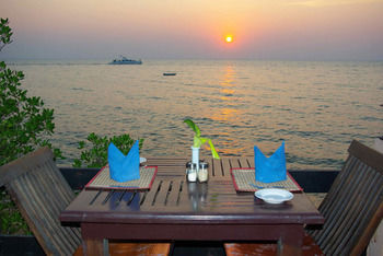 Imagen de los interiores del Hotel Sea Falcon. Foto 13