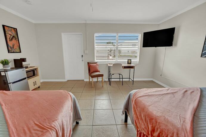 Imagen general del Hotel Sea Foam Suites. Foto 3
