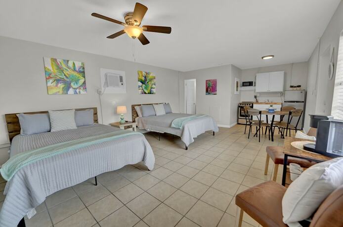 Imagen general del Hotel Sea Foam Suites. Foto 6