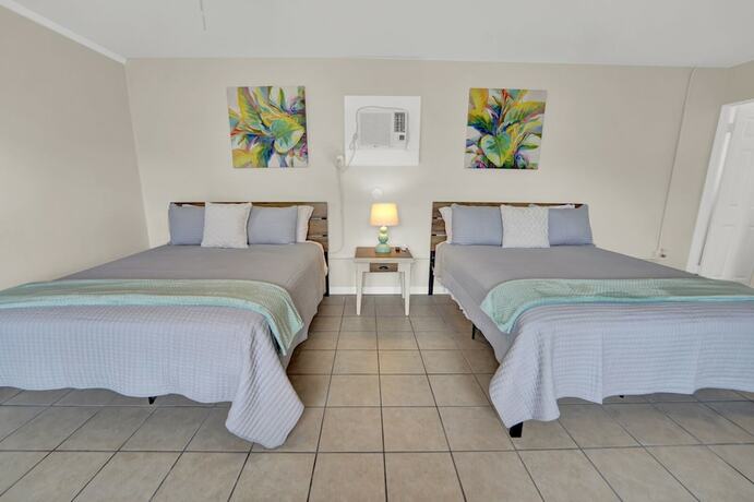 Imagen general del Hotel Sea Foam Suites. Foto 10