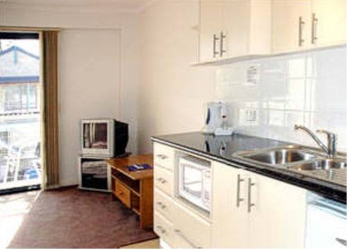 Imagen de la habitación del Hotel Sea Foam Villas. Foto 6