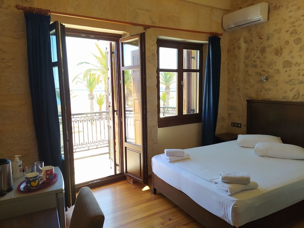 Imagen de la habitación del Hotel Sea Front Old Town. Foto 9