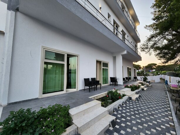 Imagen general del Hotel Sea Front Villa. Foto 14