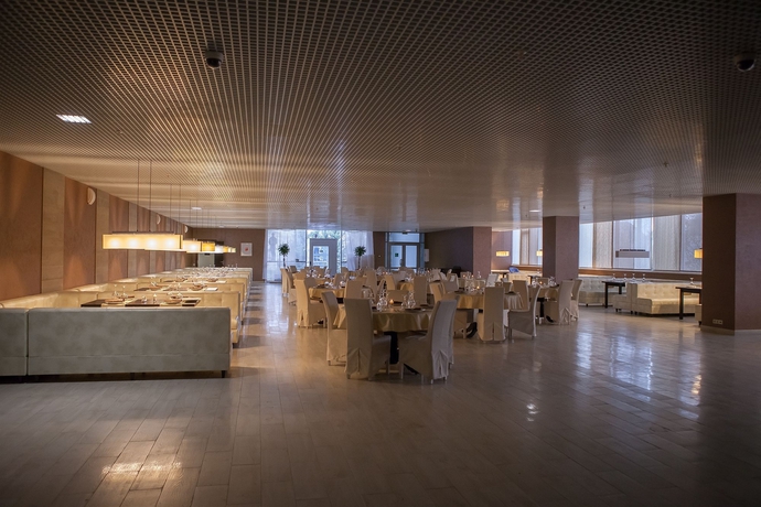 Imagen del bar/restaurante del Hotel Sea Galaxy Congress and Spa. Foto 8