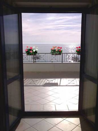 Imagen de la habitación del Hotel Sea Garden, ACQUAPPESA. Foto 2