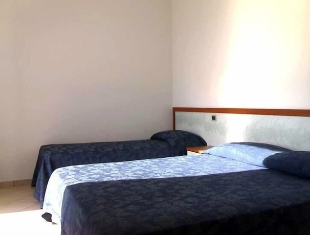 Imagen de la habitación del Hotel Sea Garden, ACQUAPPESA. Foto 11