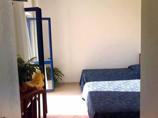 Imagen de la habitación del Hotel Sea Garden, ACQUAPPESA. Foto 16