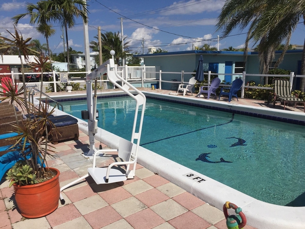 Imagen de la piscina del Hotel Sea Glass Beach Place, Trademark Collection by Wyndham. Foto 13