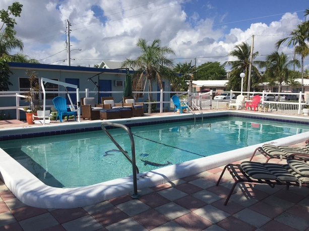 Imagen de la piscina del Hotel Sea Glass Beach Place, Trademark Collection by Wyndham. Foto 15