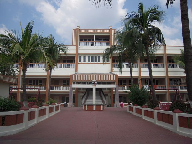 Imagen de los exteriores del Hotel Sea Hawk Digha. Foto 17