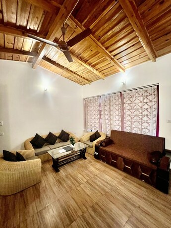 Imagen general del Hotel Sea Hawk Hill Resort - A Luxury Boutique Resort. Foto 9