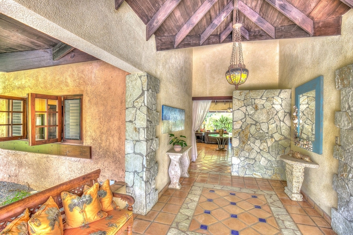 Imagen de los interiores del Hotel Sea Horse Ranch Luxury Resort. Foto 18