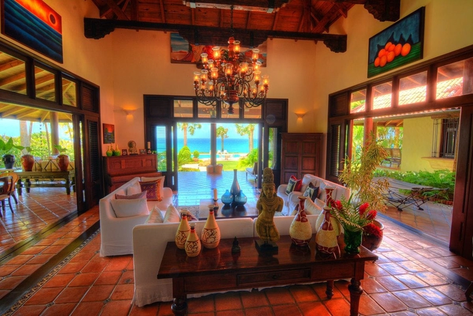 Imagen de los interiores del Hotel Sea Horse Ranch Luxury Resort. Foto 19