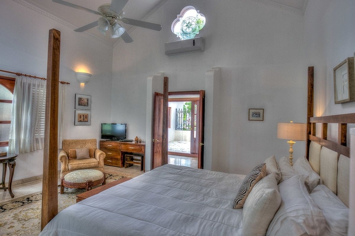 Imagen de la habitación del Hotel Sea Horse Ranch Luxury Resort. Foto 16