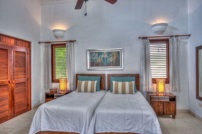 Imagen de la habitación del Hotel Sea Horse Ranch Luxury Resort. Foto 17