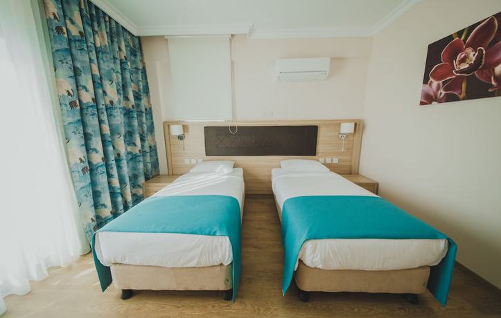 Imagen de la habitación del Hotel Sea Life. Foto 13