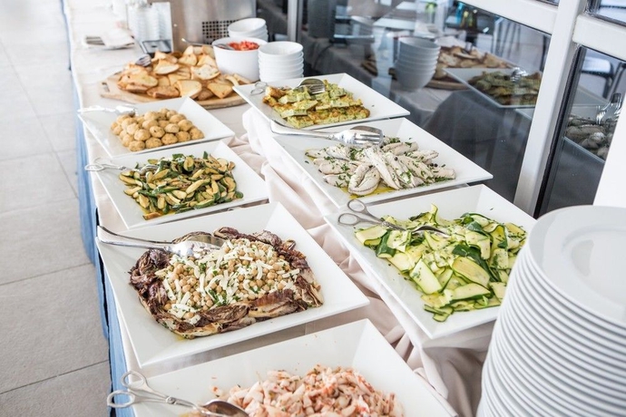 Imagen del bar/restaurante del Hotel Sea Lion. Foto 8