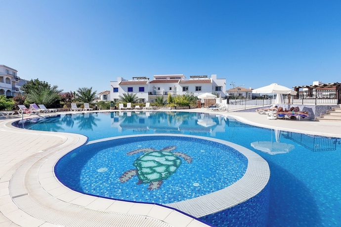 Imagen de la piscina del Hotel Sea Magic by Carrington. Foto 12