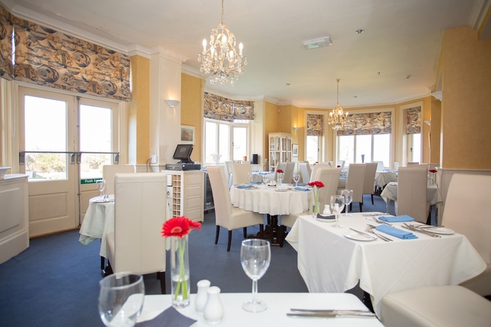 Imagen del bar/restaurante del Hotel Sea Marge. Foto 3