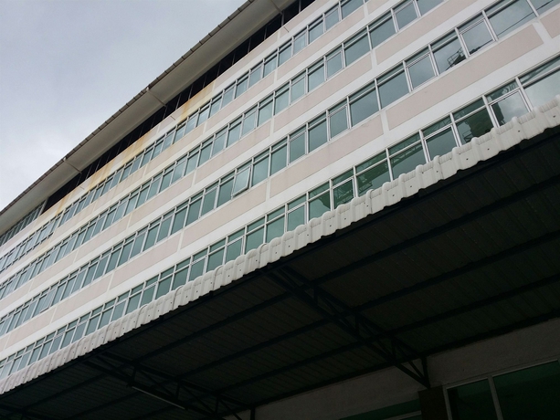 Imagen de los exteriores del Hotel Sea Me Spring Too. Foto 13