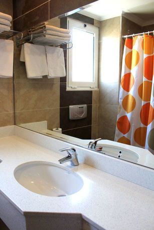 Imagen de la piscina del Hotel Sea Melody Beach and Apartments. Foto 14