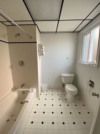 Imagen de la habitación del Hotel Sea N Sun Resort. Foto 14