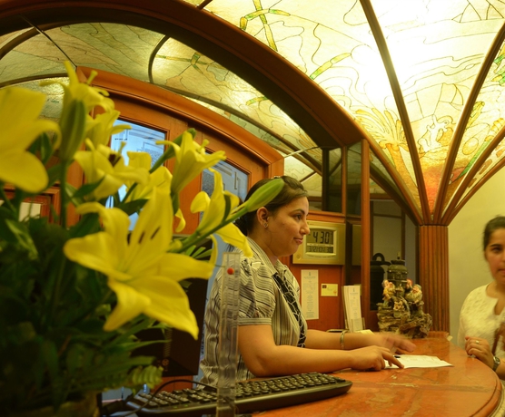 Imagen de los interiores del Hotel Sea Palace. Foto 5