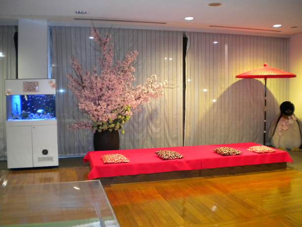 Imagen de los interiores del Hotel Sea Paradise Inn. Foto 16