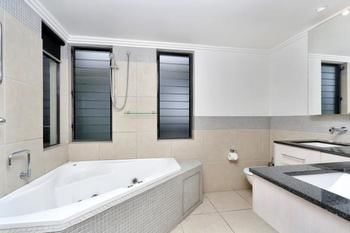 Imagen de la habitación del Hotel Sea Point On Trinity Beach. Foto 12