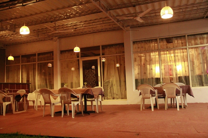 Imagen del bar/restaurante del Hotel Sea Queen Beach Resort and Spa. Foto 5