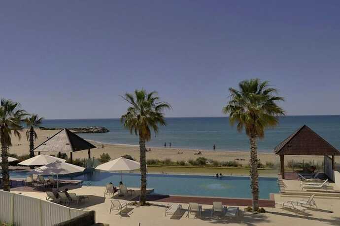 Imagen de la piscina del Hotel Sea Side 112. Foto 16