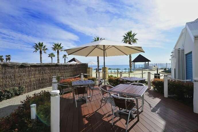 Imagen de los exteriores del Hotel Sea Side 112. Foto 15