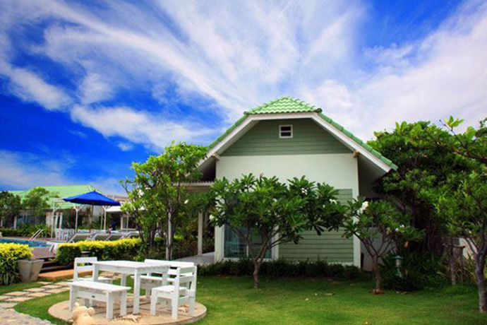 Imagen de los exteriores del Hotel Sea Sky Beach Resort. Foto 14