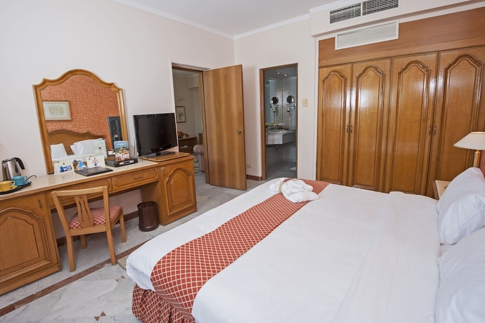 Imagen de la habitación del Hotel Sea Star Beau Rivage. Foto 13