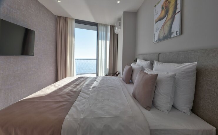 Imagen de la habitación del Hotel Sea Star Budva, Becici. Foto 14