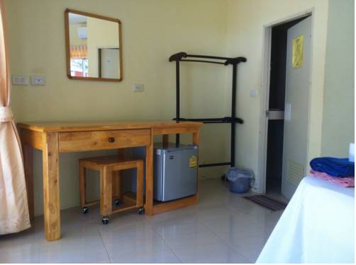 Imagen de la habitación del Hotel Sea Sunset Resort. Foto 14