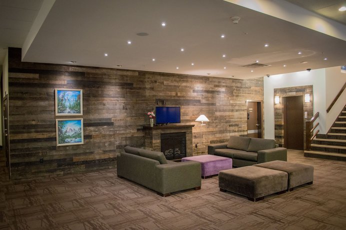 Imagen de los interiores del Hotel Sea To Sky And Conference Centre, Squamish. Foto 13
