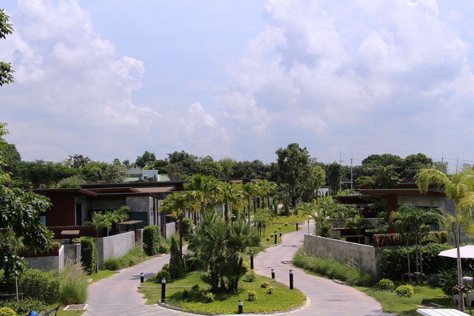 Imagen de los exteriores del Hotel Sea Two Pool Villa Resort. Foto 5