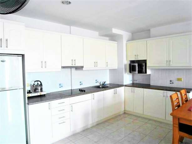 Imagen general del Hotel Sea View 1 Bed Apartment. Foto 11