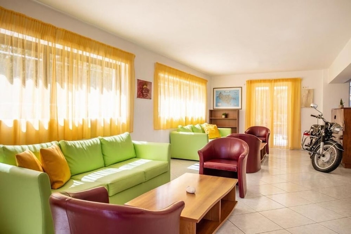 Imagen de los interiores del Hotel Sea View, Agios Sostis. Foto 16
