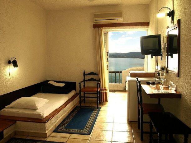 Imagen de la habitación del Hotel Sea View, Dimotiki Enotita Saronikou. Foto 20