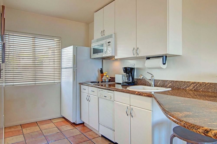 Imagen de la habitación del Hotel Sea View Inn At The Beach. Foto 16