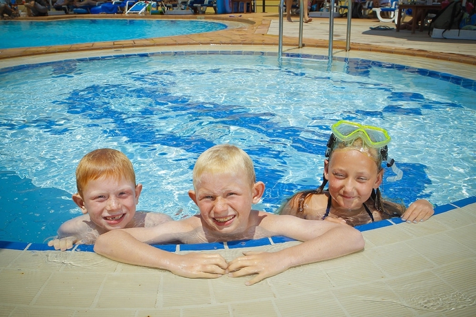 Imagen de la piscina del Hotel Sea View Resorts And Spa. Foto 19