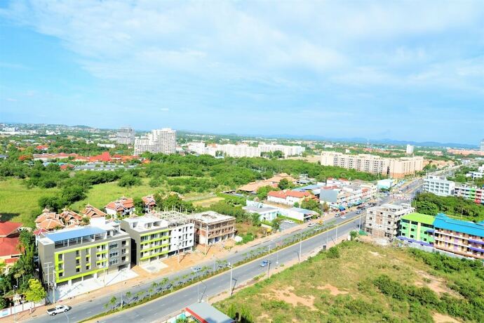Imagen general del Hotel Sea Views At Jomtien Beach. Foto 11